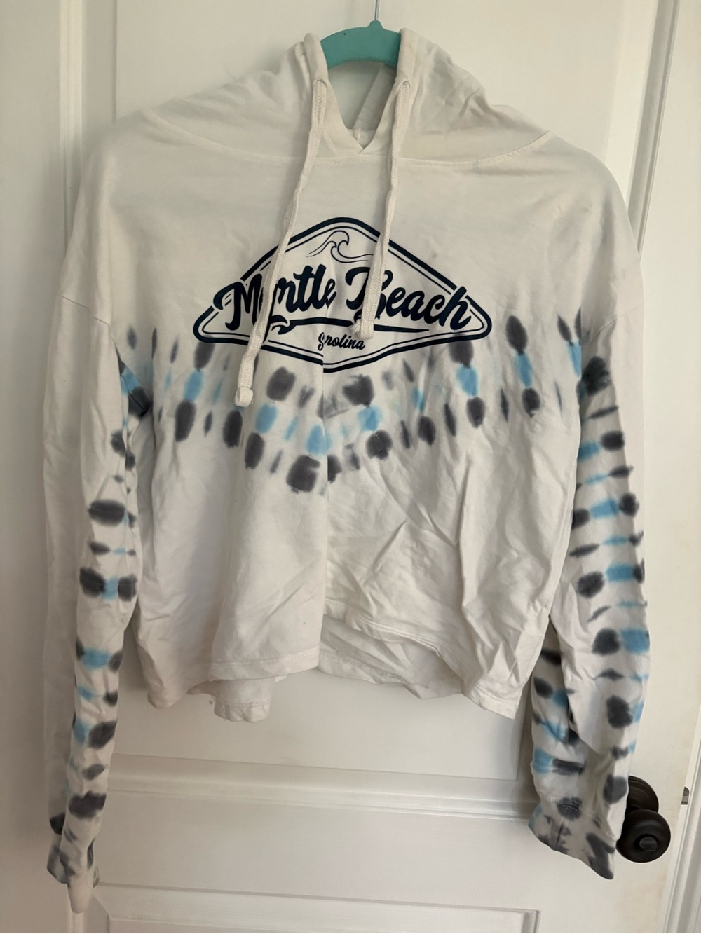 Long sleeve crop hoodie